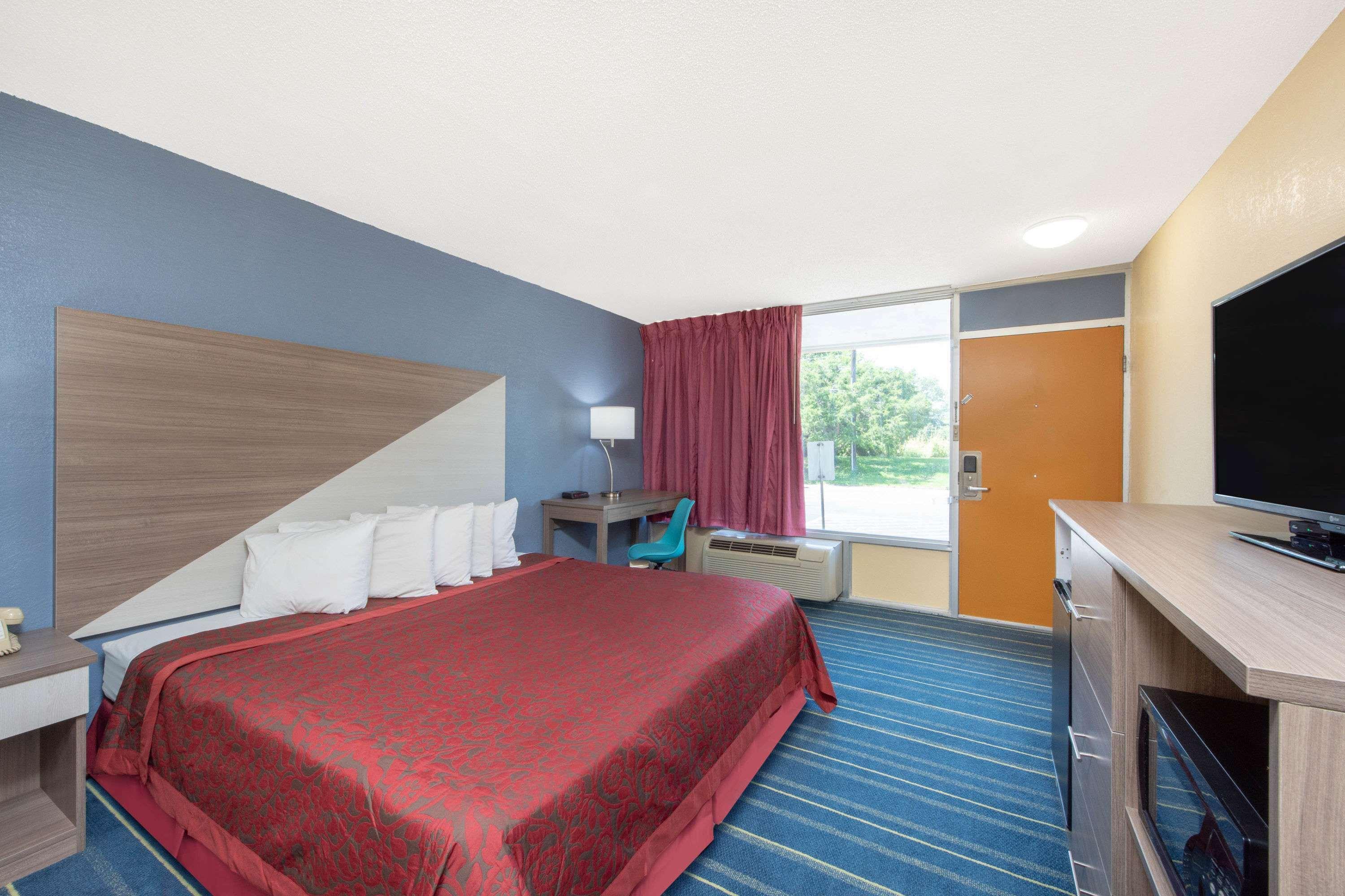 Days Inn By Wyndham Salem, Il Екстериор снимка