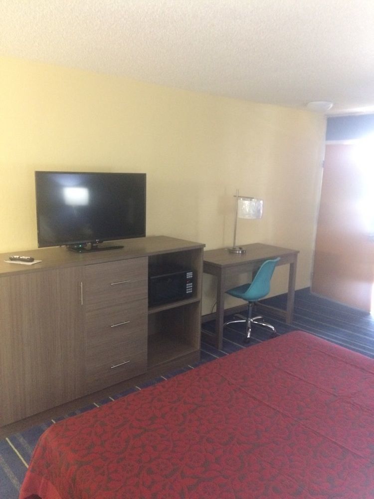 Days Inn By Wyndham Salem, Il Екстериор снимка